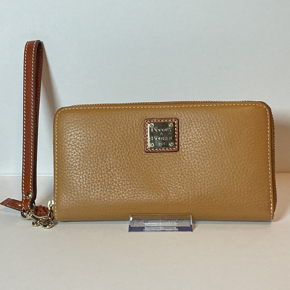 Dooney & Bourke Pebbled Grain Large Zip Around Wallet Wristlet